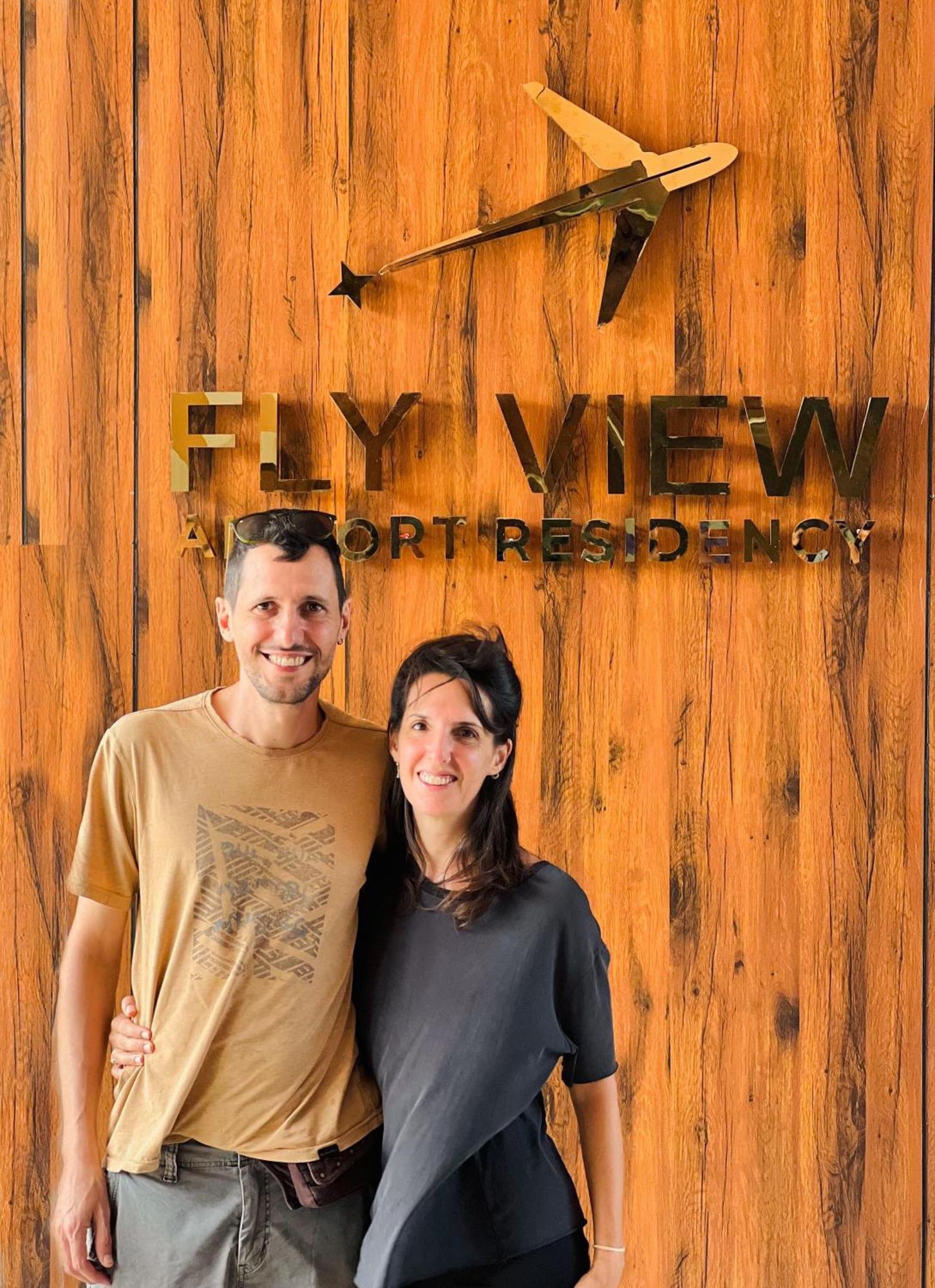 ホテル Fly View Airport Residency ネドゥムバセリー エクステリア 写真